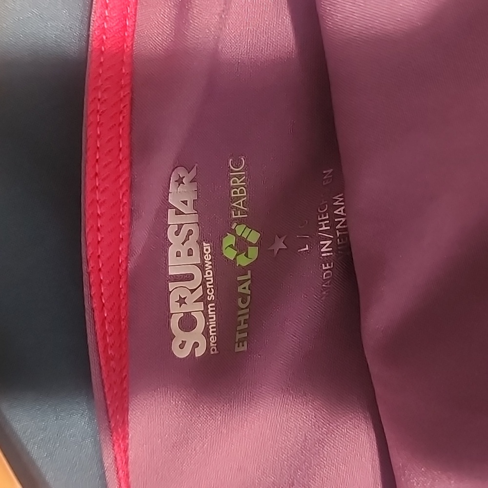Scrubstar Women's scrub set size large
